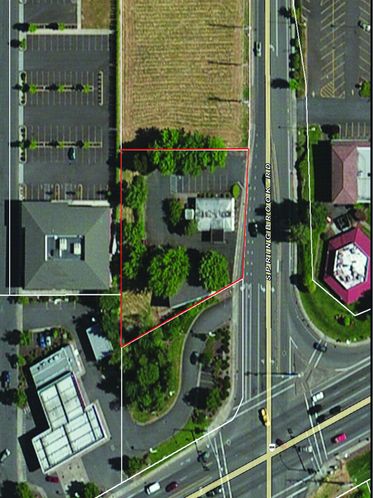 Retail/Bank Lease Opportunity: 1015 N Springbrook Rd, Newberg, OR 97132